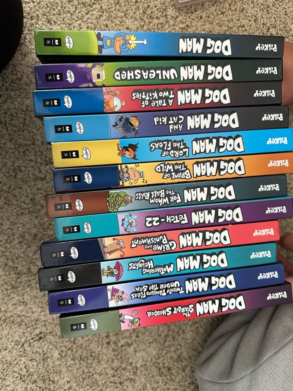 Dog Man Graphic Novel Set - Colorful Spine Collection